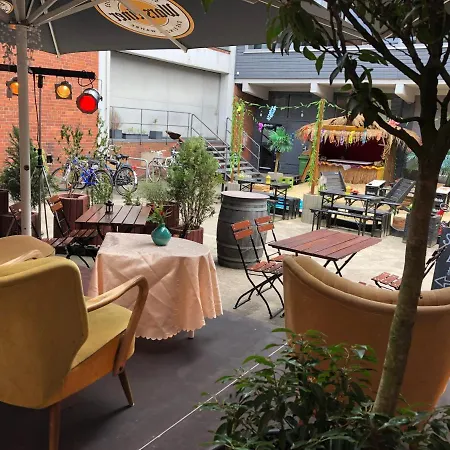 Hafentraum Indoorcampinghostel Brema