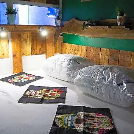 호스텔 Hafentraum Indoorcampinghostel *
