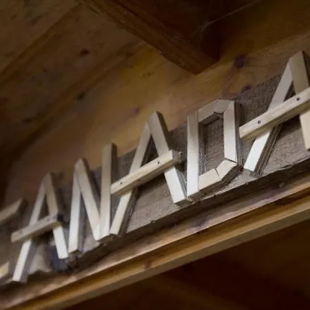 Hafentraum Indoorcampinghostel Ostello