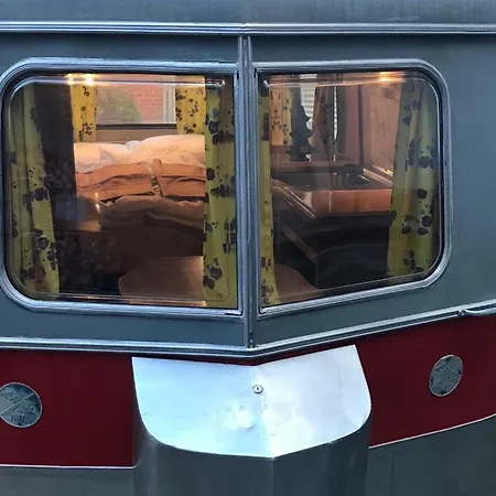 Hafentraum Indoorcampinghostel Hostal *