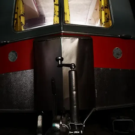 Hafentraum Indoorcampinghostel Ostello *