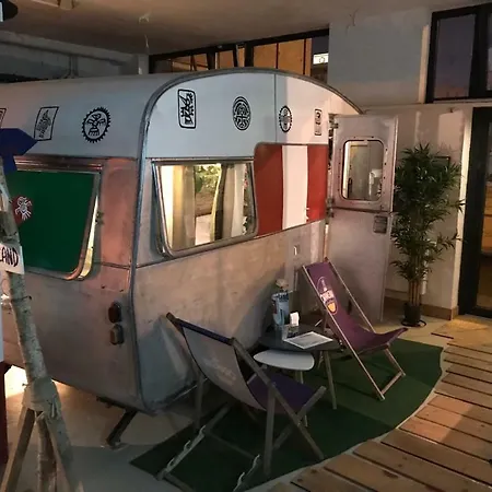 Hafentraum Indoorcampinghostel * Brema