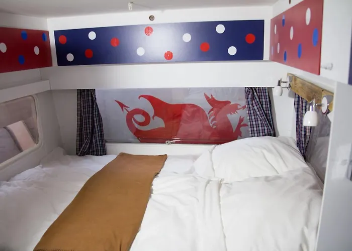 Hostel Hafentraum Indoorcampinghostel *